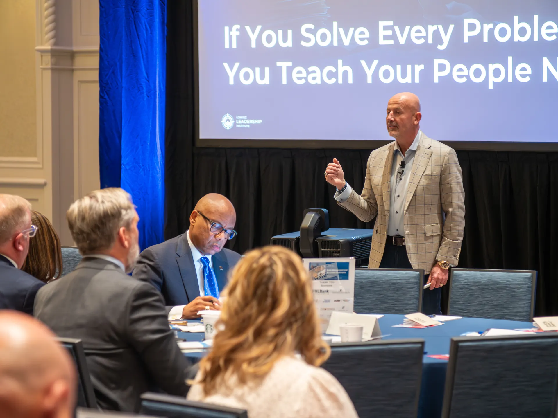 Steve Lowisz delivering a banking keynote